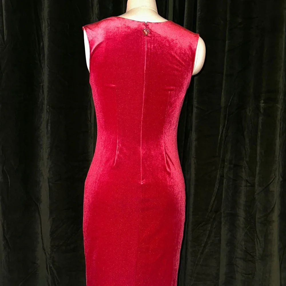 Jessica Rabbit from Rodger Rabbit Sleeveless Dress - Picture 5 of 6